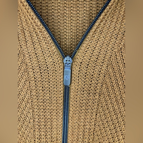 Lululemon ✨EUC✨ Softer Still Wrap- Spiced Bronze in XS/S - Picture 12 of 15